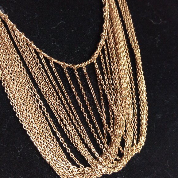 Adorable Vintage Signed Sarah Coventry Gold Tone Chain Metal Choker - Picture 3 of 5